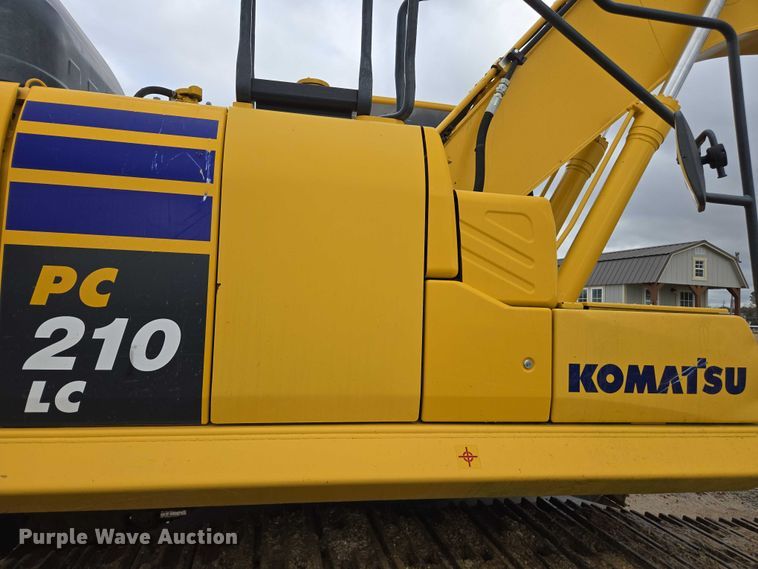 image for item DU2744 2021 Komatsu PC210LC-11 excavator