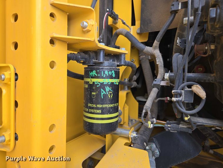 image for item DU2744 2021 Komatsu PC210LC-11 excavator