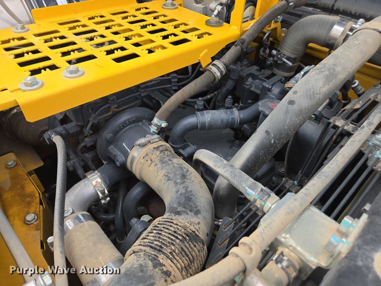 image for item DU2744 2021 Komatsu PC210LC-11 excavator