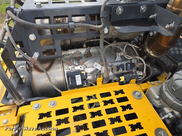 image for item DU2744 2021 Komatsu PC210LC-11 excavator