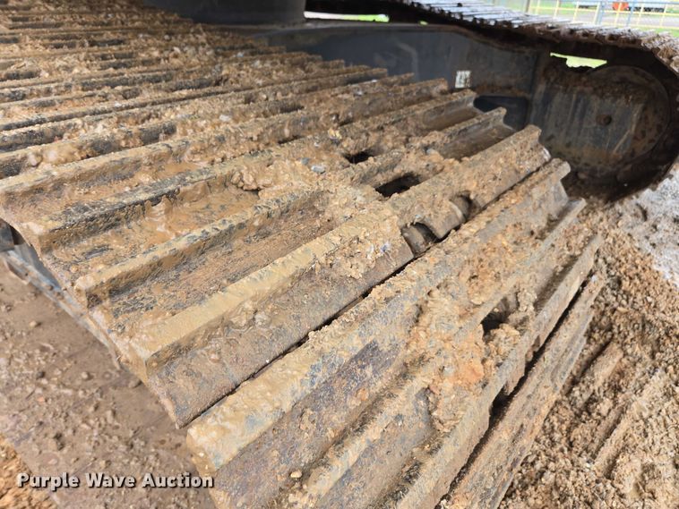 image for item DU2744 2021 Komatsu PC210LC-11 excavator