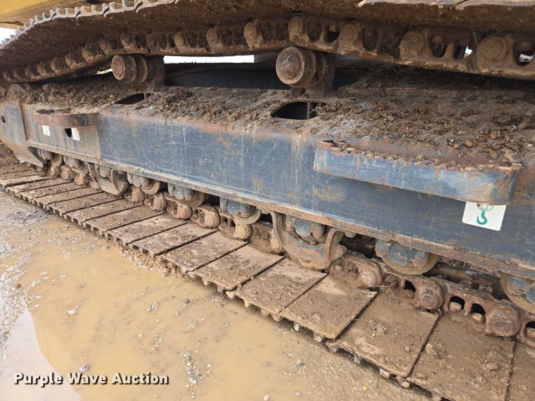 image for item DU2744 2021 Komatsu PC210LC-11 excavator