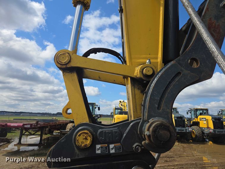 image for item DU2745 2023 Komatsu PC210LC-11 excavator