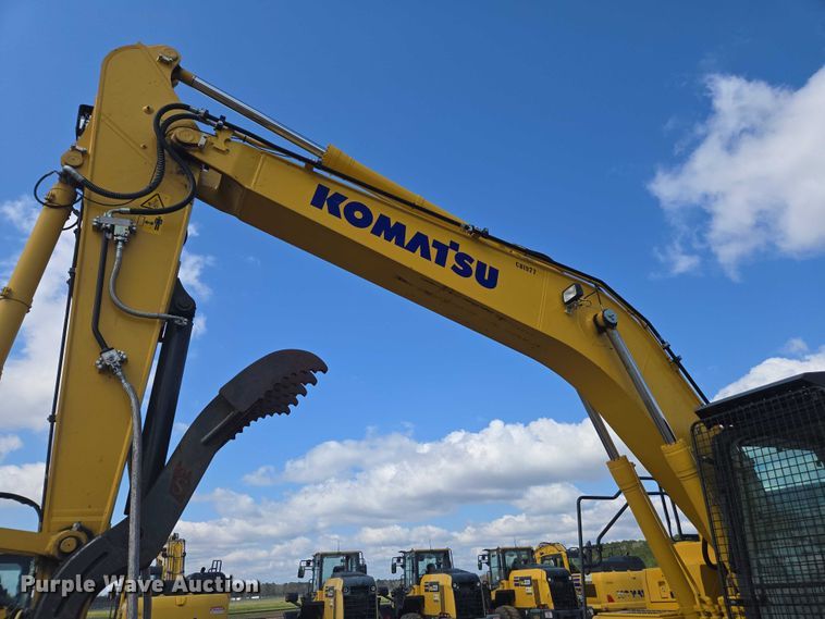 image for item DU2745 2023 Komatsu PC210LC-11 excavator