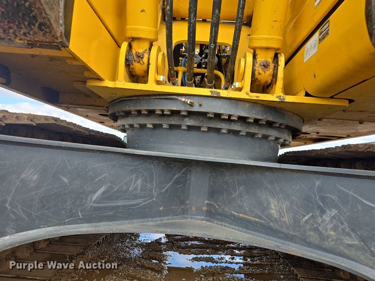 image for item DU2745 2023 Komatsu PC210LC-11 excavator