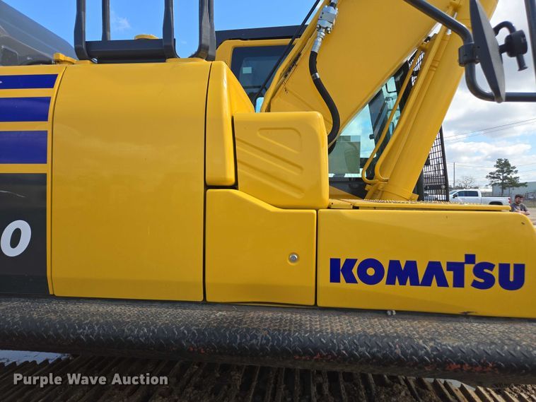 image for item DU2745 2023 Komatsu PC210LC-11 excavator