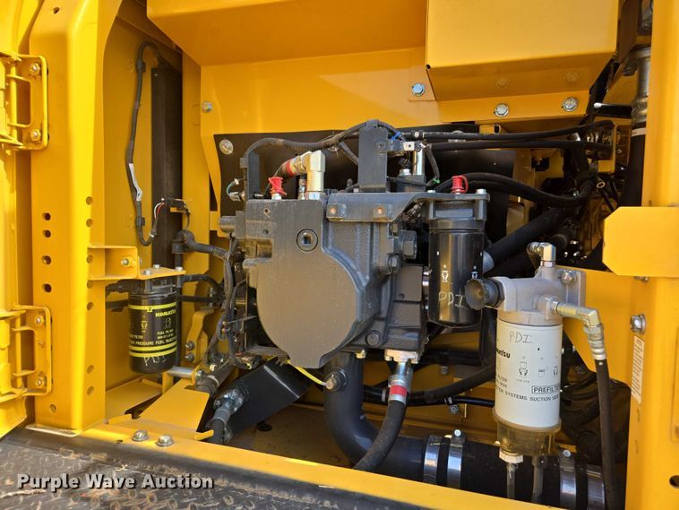 image for item DU2745 2023 Komatsu PC210LC-11 excavator