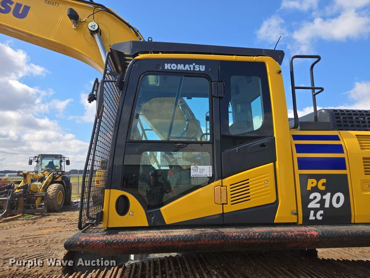 image for item DU2745 2023 Komatsu PC210LC-11 excavator