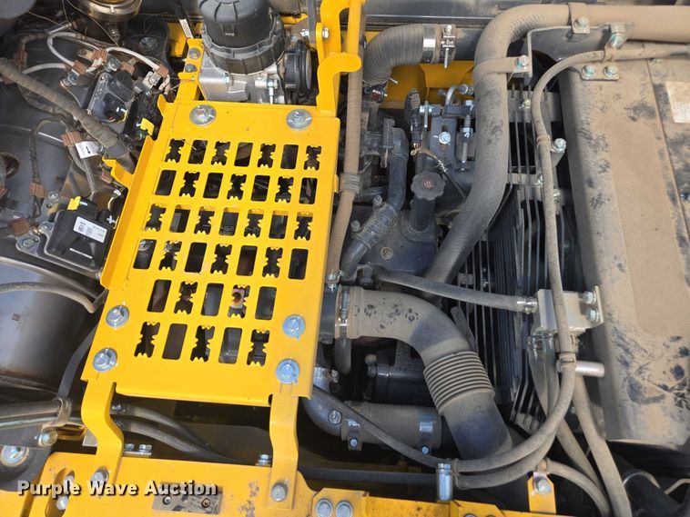 image for item DU2745 2023 Komatsu PC210LC-11 excavator