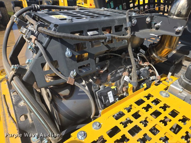 image for item DU2745 2023 Komatsu PC210LC-11 excavator