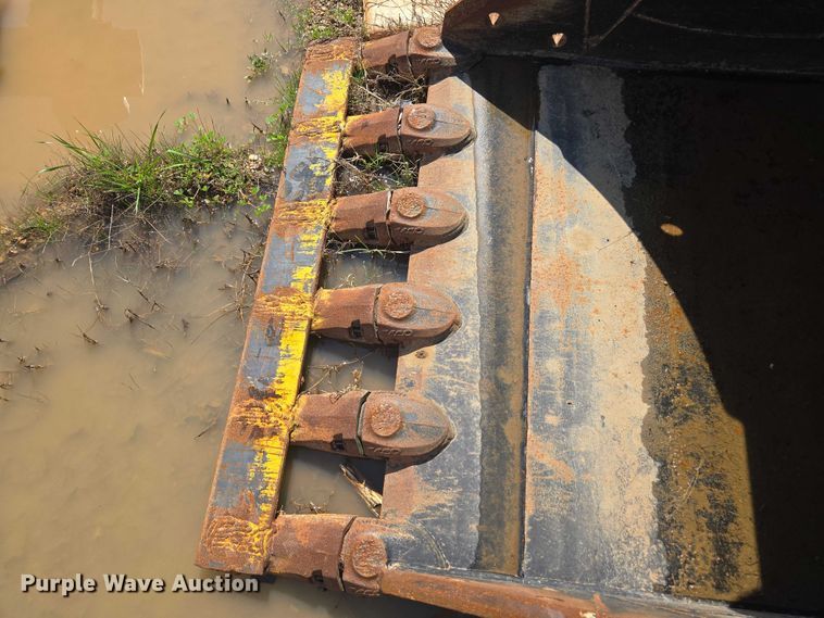 image for item DU2745 2023 Komatsu PC210LC-11 excavator