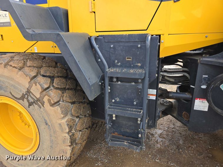 image for item DU2747 2021 Komatsu WA320-8 wheel loader