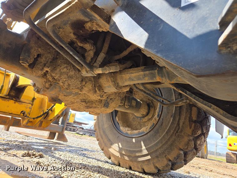 image for item DU2747 2021 Komatsu WA320-8 wheel loader