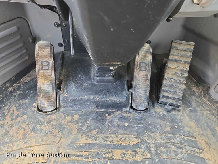 image for item DU2747 2021 Komatsu WA320-8 wheel loader