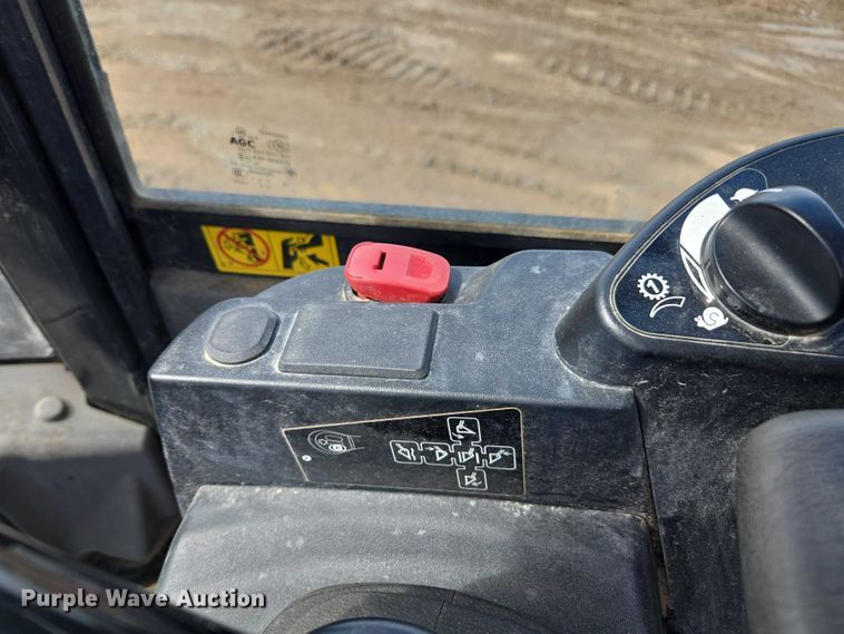 image for item DU2747 2021 Komatsu WA320-8 wheel loader