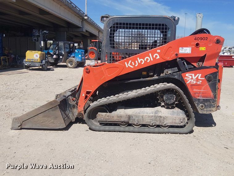 image for item DU3105 2023 Kubota SVL75-2 tracked skid steer loader