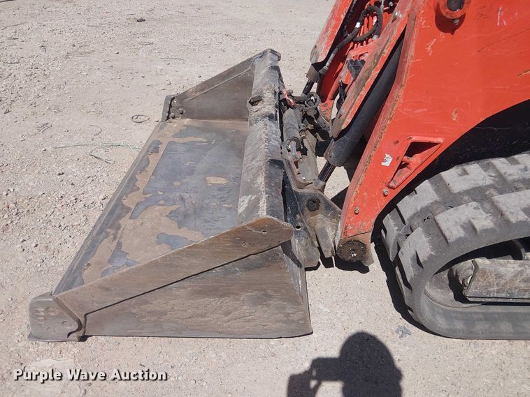 image for item DU3105 2023 Kubota SVL75-2 tracked skid steer loader