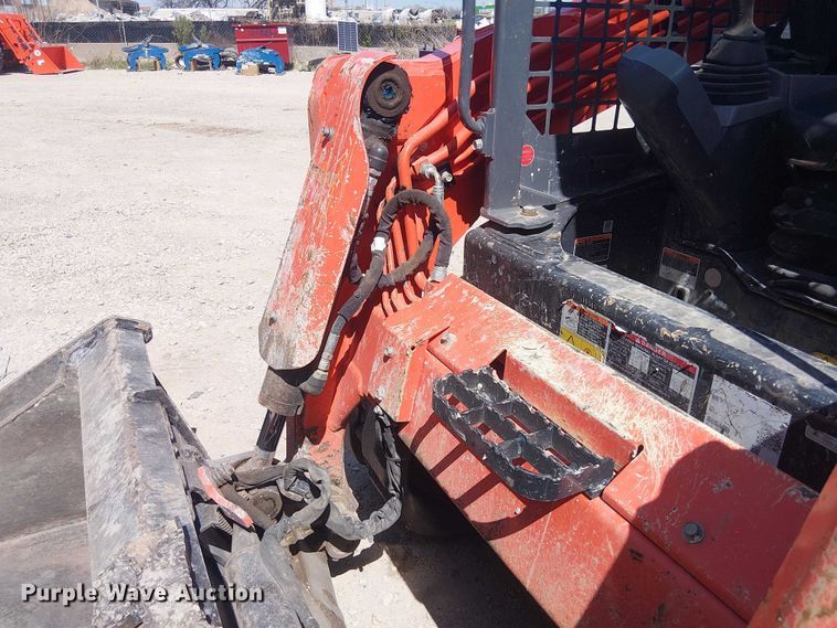 image for item DU3105 2023 Kubota SVL75-2 tracked skid steer loader