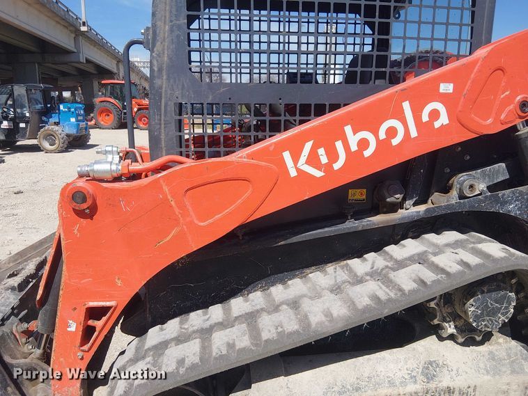 image for item DU3105 2023 Kubota SVL75-2 tracked skid steer loader