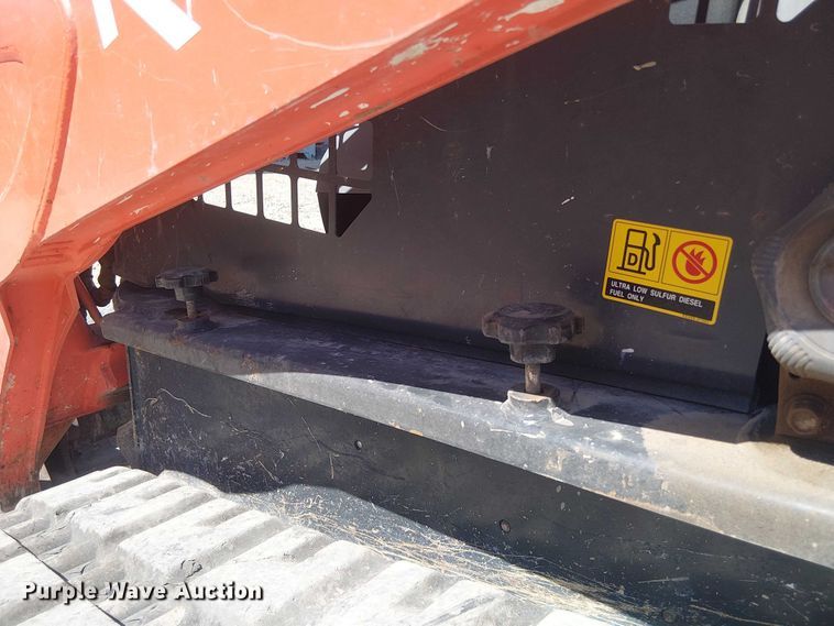 image for item DU3105 2023 Kubota SVL75-2 tracked skid steer loader