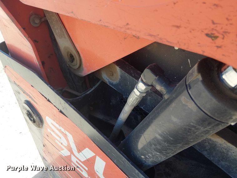 image for item DU3105 2023 Kubota SVL75-2 tracked skid steer loader