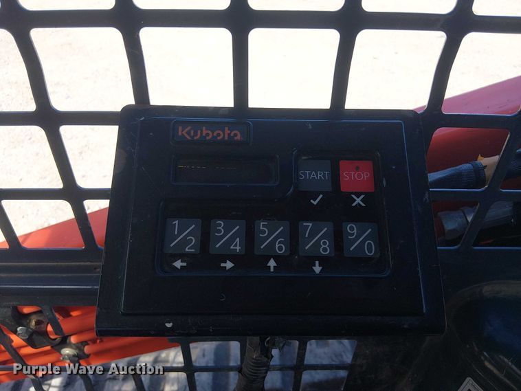 image for item DU3105 2023 Kubota SVL75-2 tracked skid steer loader