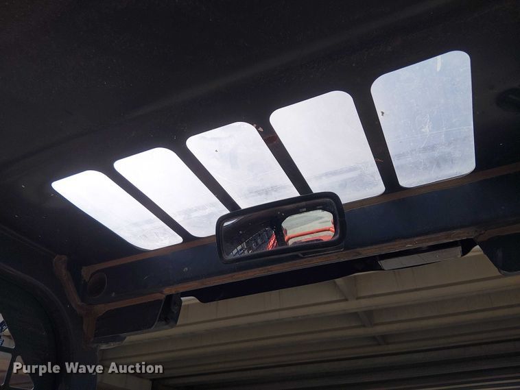 image for item DU3105 2023 Kubota SVL75-2 tracked skid steer loader