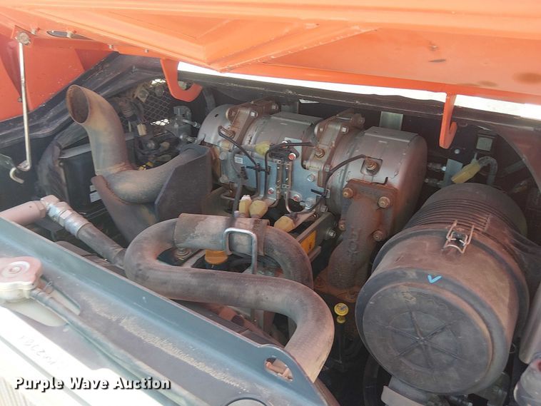 image for item DU3105 2023 Kubota SVL75-2 tracked skid steer loader