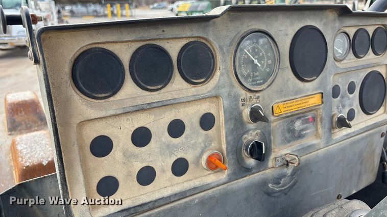 image for item DU6955 Dynapac CA262 single drum vibratory roller