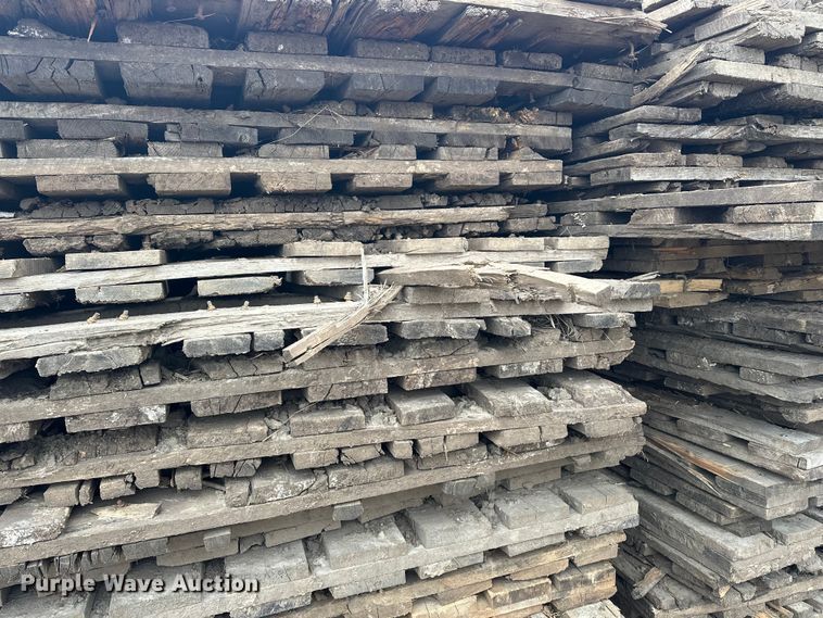 image for item DV0842 (18) crane mats