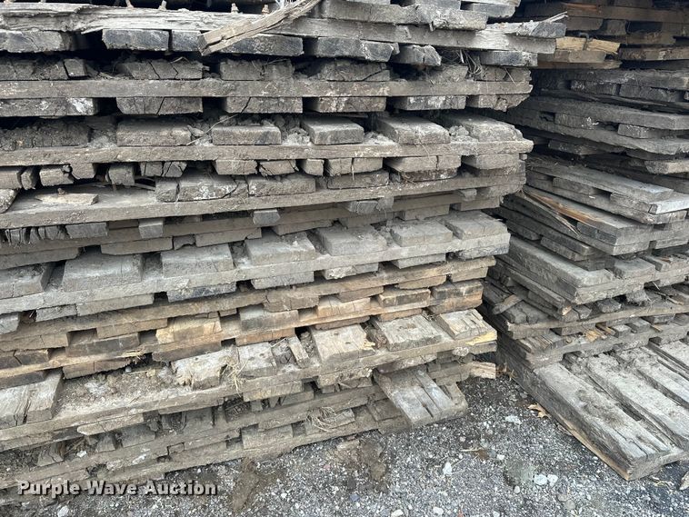 image for item DV0842 (18) crane mats