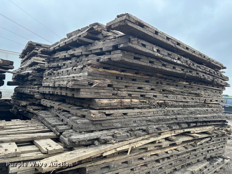 image for item DV0844 (20) crane mats