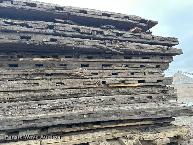 image for item DV0844 (20) crane mats