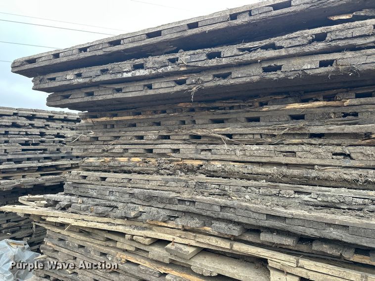 image for item DV0844 (20) crane mats