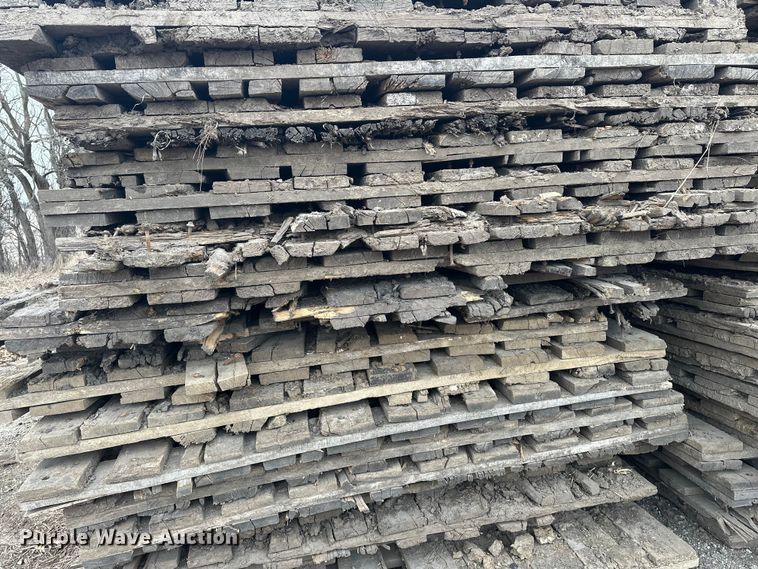 image for item DV0844 (20) crane mats