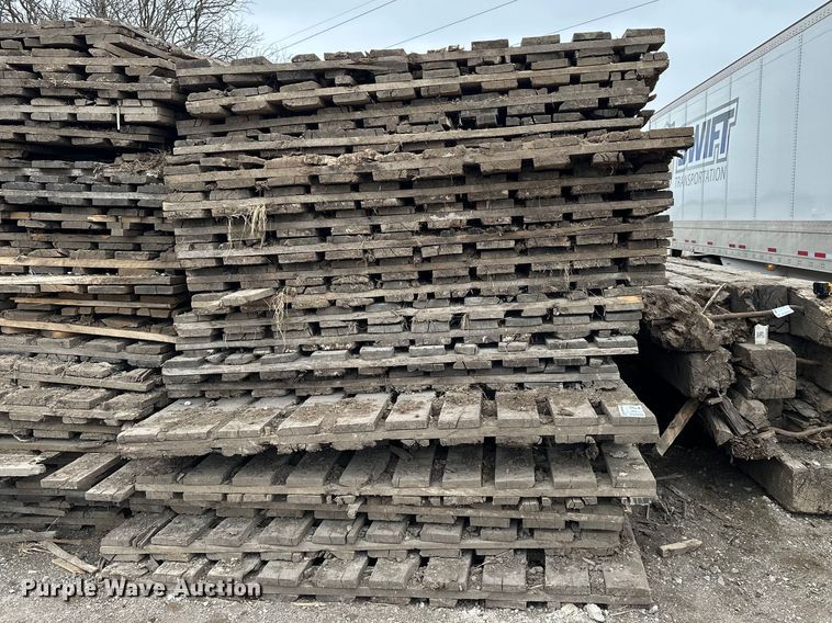 image for item DV0846 (20) crane mats