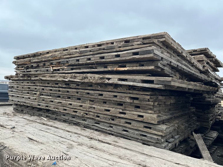 image for item DV0846 (20) crane mats