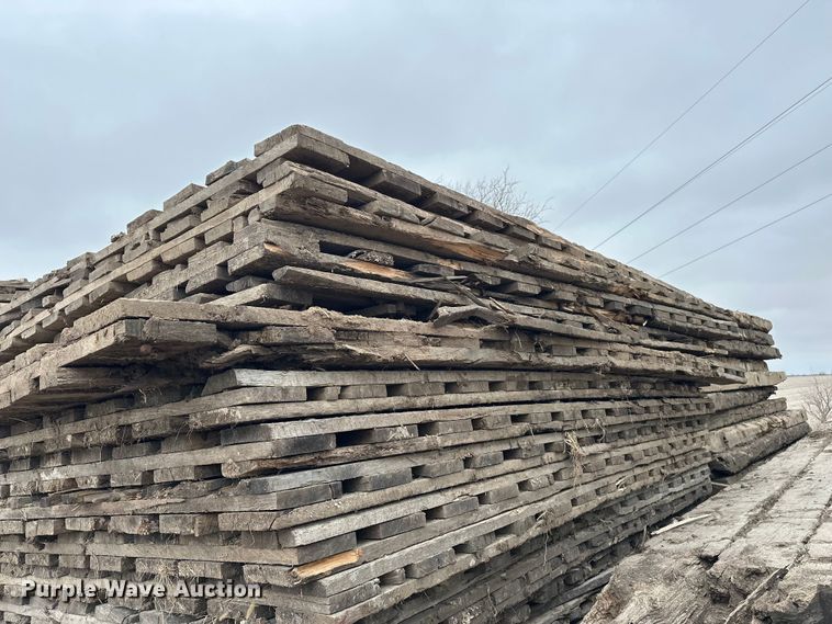 image for item DV0846 (20) crane mats