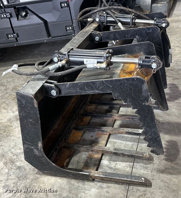 image for item DW4488 Skid steer grapple bucket