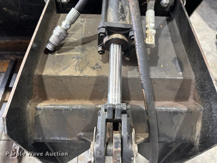 image for item DW4488 Skid steer grapple bucket