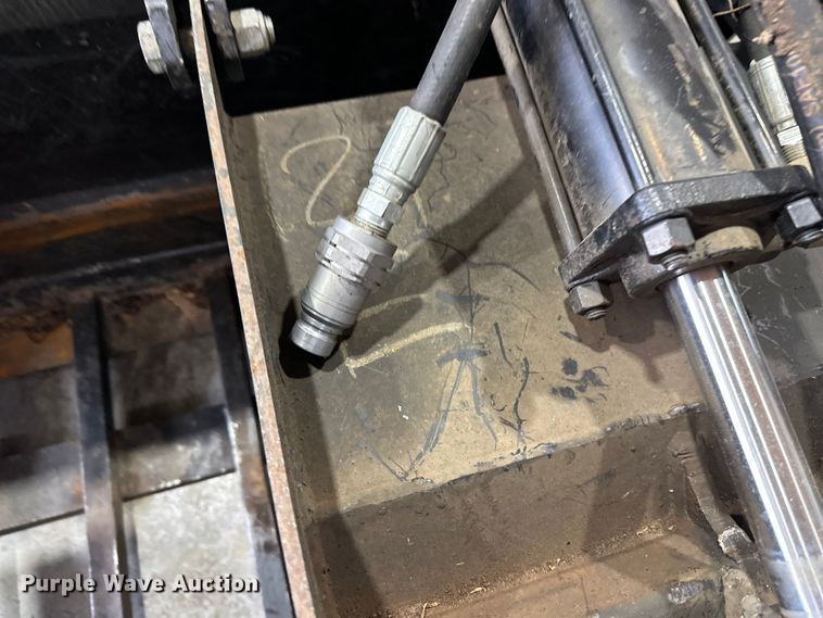 image for item DW4488 Skid steer grapple bucket