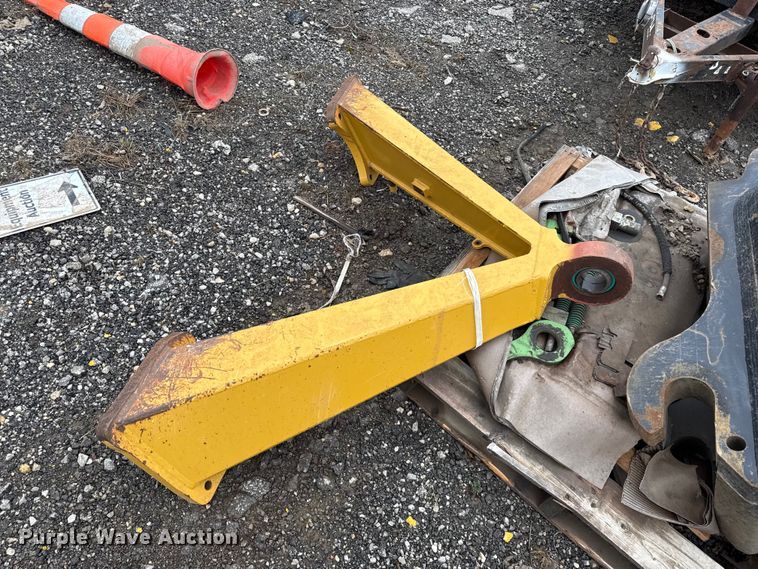 image for item DZ4395 Equipment parts