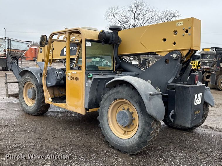image for item DZ4396 2009 Caterpillar TL943 telehandler
