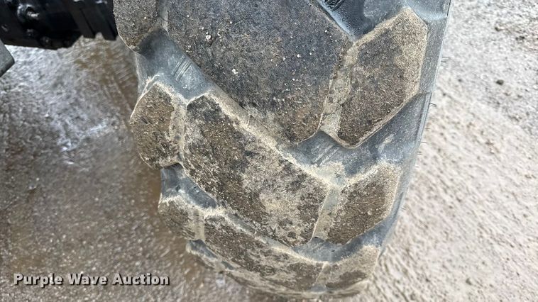 image for item DZ4396 2009 Caterpillar TL943 telehandler