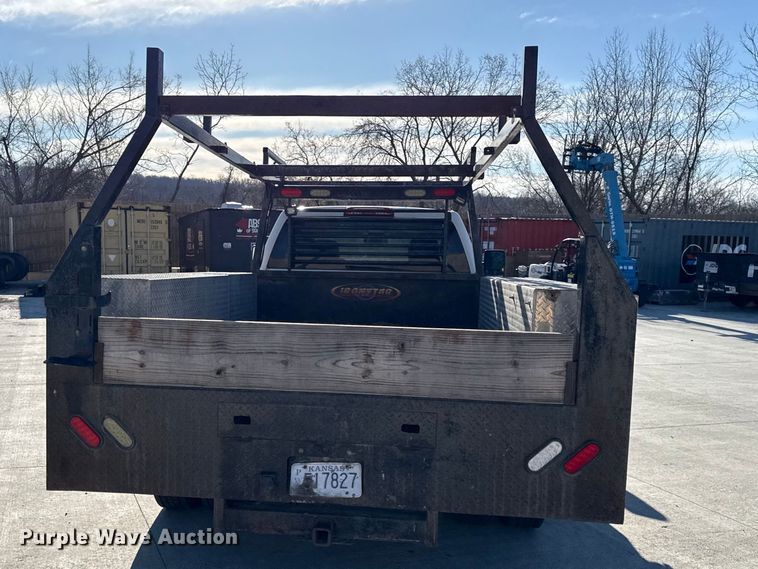 image for item DZ4402 2017 Chevrolet Silverado 3500HD Crew Cab flatbed pickup truck