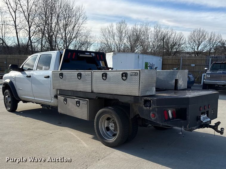 image for item DZ4403 2019 RAM 5500 Crew Cab flatbed truck