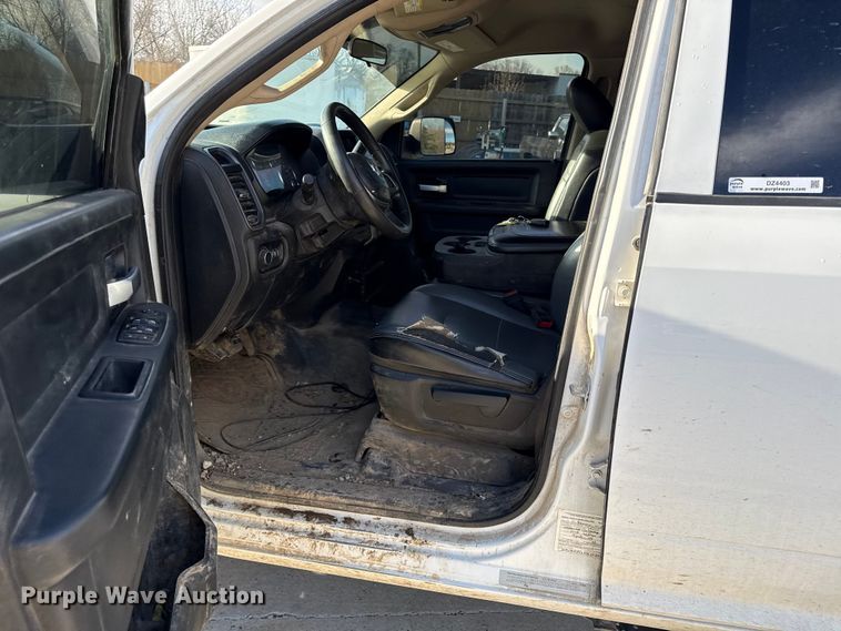 image for item DZ4403 2019 RAM 5500 Crew Cab flatbed truck