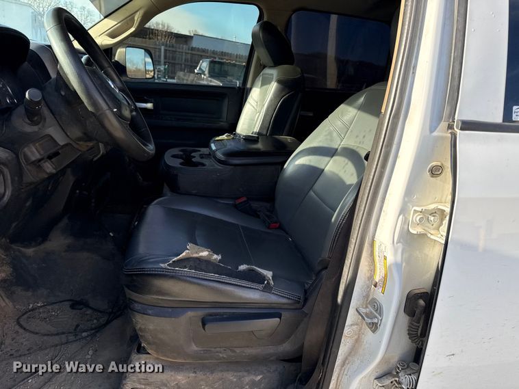 image for item DZ4403 2019 RAM 5500 Crew Cab flatbed truck