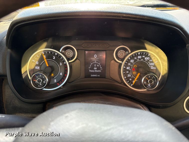 image for item DZ4403 2019 RAM 5500 Crew Cab flatbed truck