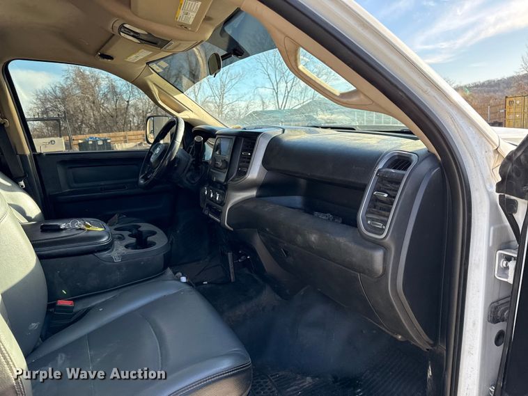 image for item DZ4403 2019 RAM 5500 Crew Cab flatbed truck